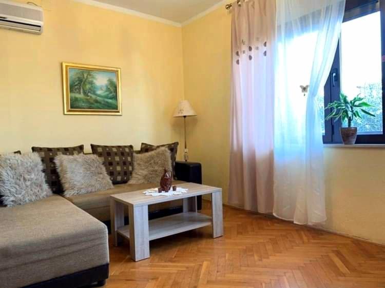 טרוגיר Fresh Apartments Dar Orlic מראה חיצוני תמונה